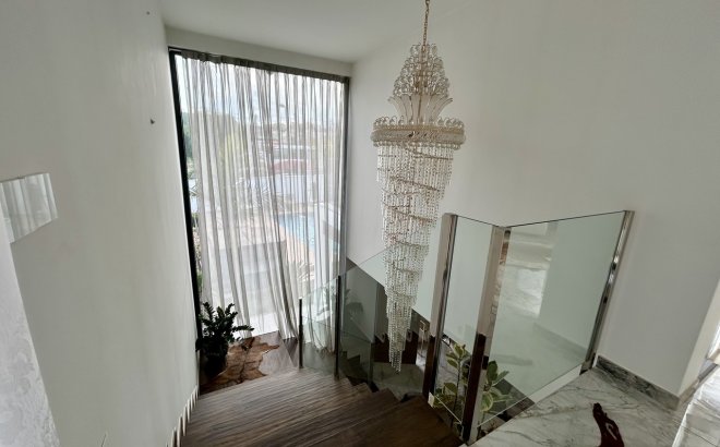 Resale - Villa -
Los Balcones - Costa Blanca