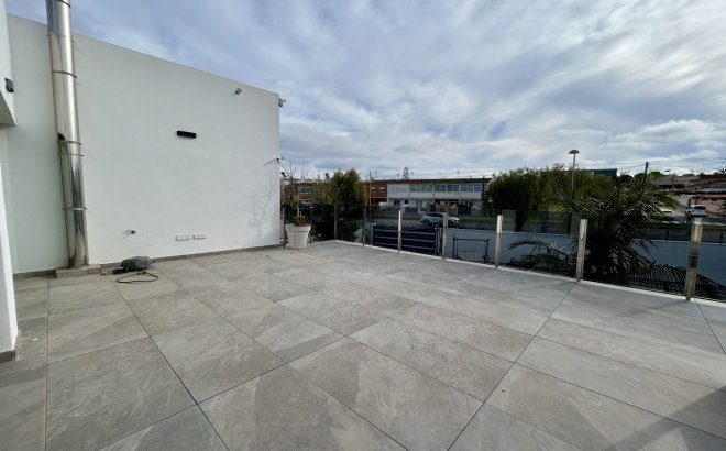 Resale - Villa -
Los Balcones - Costa Blanca