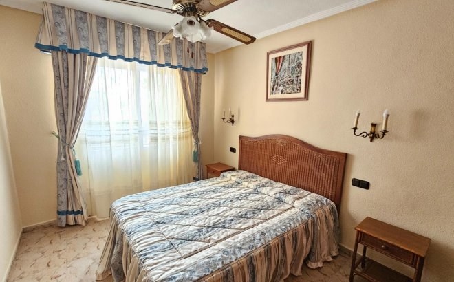 Resale - Villa -
Torrevieja - El Chaparral