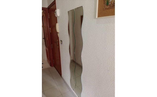Resale - Apartment -
Torrevieja - Playa del Cura