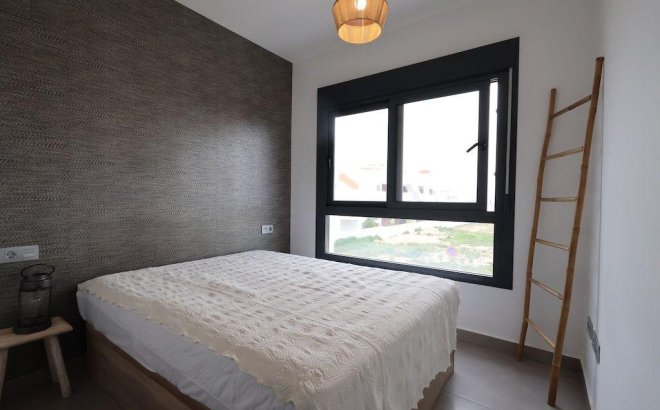 Herverkoop - Bungalow -
Pilar de la Horadada - Costa Blanca