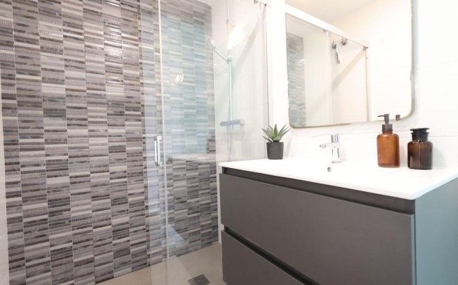 Herverkoop - Bungalow -
Pilar de la Horadada - Costa Blanca