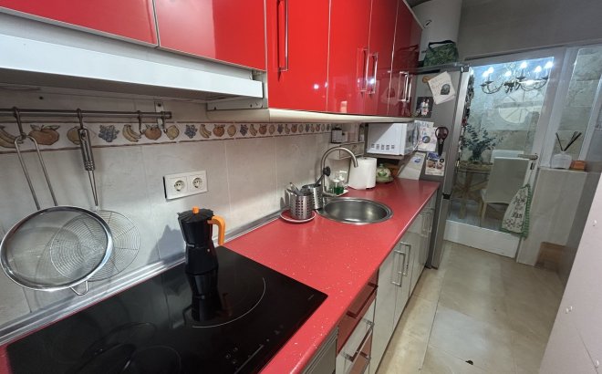 Herverkoop - Town House -
Torrevieja - Costa Blanca
