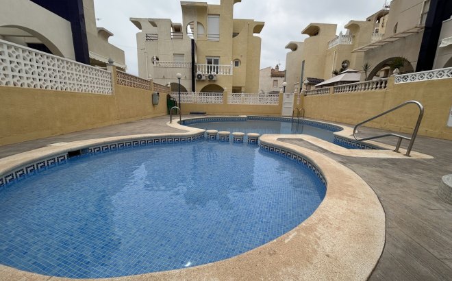 Herverkoop - Town House -
Torrevieja - Costa Blanca