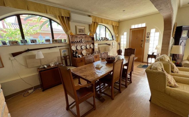 Resale - Villa -
Cabo Roig - Costa Blanca