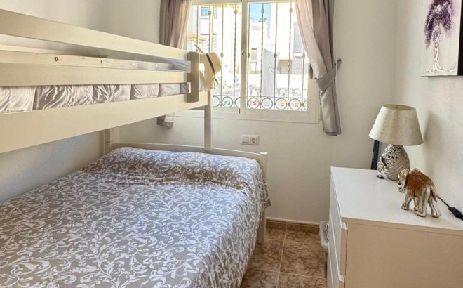 Herverkoop - Bungalow -
Orihuela Costa - Costa Blanca