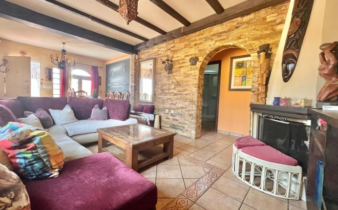 Resale - Villa -
Torrevieja - Los Balcones - Los Altos del Edén