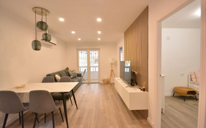 Resale - Apartment -
Torrevieja - Costa Blanca