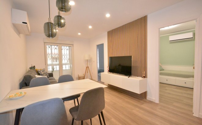 Resale - Apartment -
Torrevieja - Costa Blanca