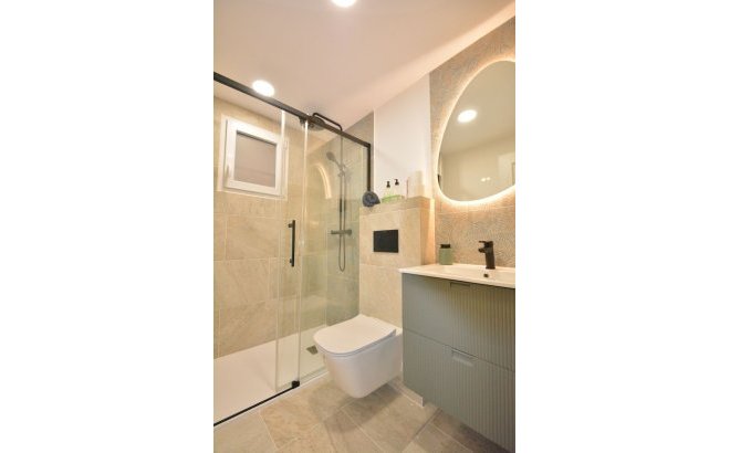 Resale - Apartment -
Torrevieja - Costa Blanca