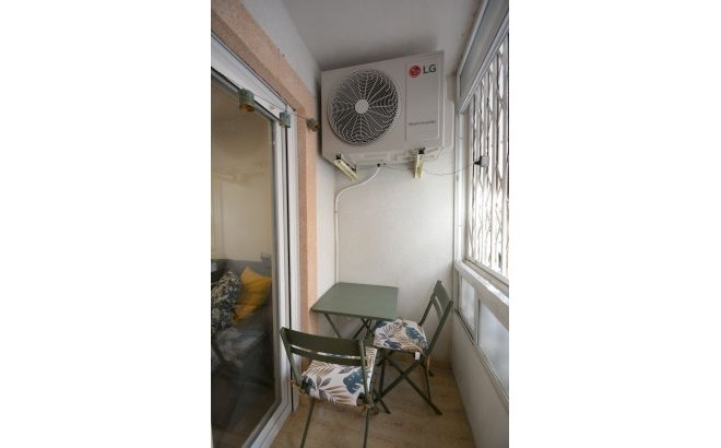 Resale - Apartment -
Torrevieja - Costa Blanca