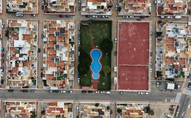 Resale - Bungalow -
Torrevieja - El Limonar