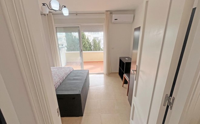 Resale - Dúplex -
San Miguel de Salinas - Las Filipinas