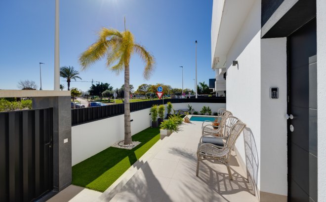 Resale - Bungalow -
Pilar de la Horadada - Costa Blanca