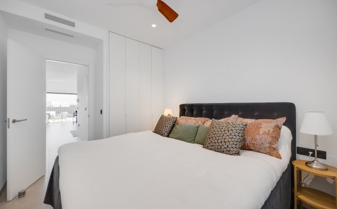 Resale - Bungalow -
Pilar de la Horadada - Costa Blanca