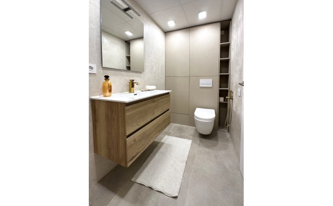 Resale - Apartment -
Torrevieja - Costa Blanca