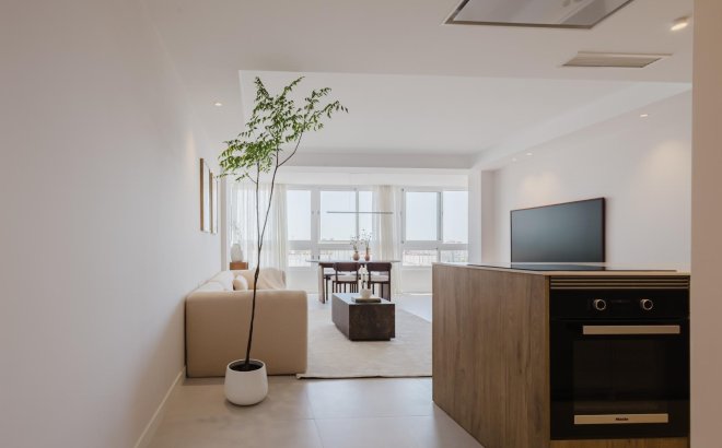 Resale - Apartment -
Torrevieja - Costa Blanca