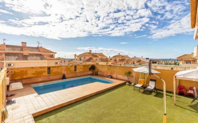 Resale - Villa -
Torrevieja - Aguas Nuevas
