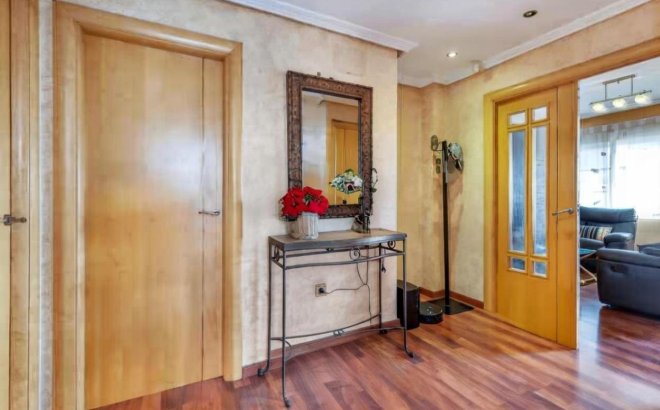 Resale - Villa -
Torrevieja - Aguas Nuevas