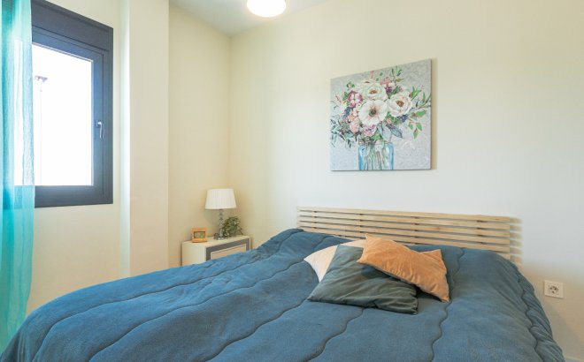 Resale - Bungalow -
Los Altos - Costa Blanca