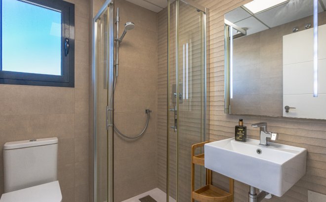 Resale - Bungalow -
Los Altos - Costa Blanca