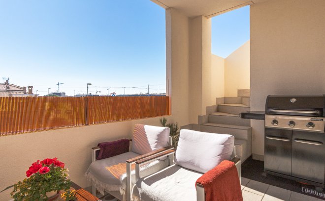 Resale - Bungalow -
Los Altos - Costa Blanca