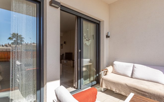 Resale - Bungalow -
Los Altos - Costa Blanca