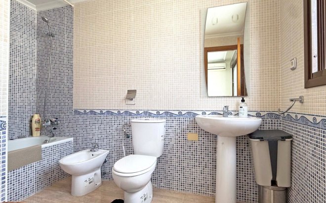 Resale - Apartment -
Torrevieja - Costa Blanca