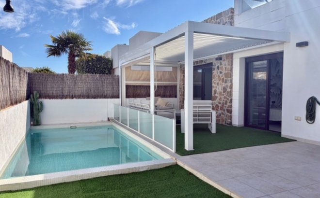 Resale - Villa -
Cabo Roig - Costa Blanca
