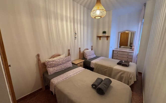 Resale - Apartment -
Torrevieja - Playa de los Locos