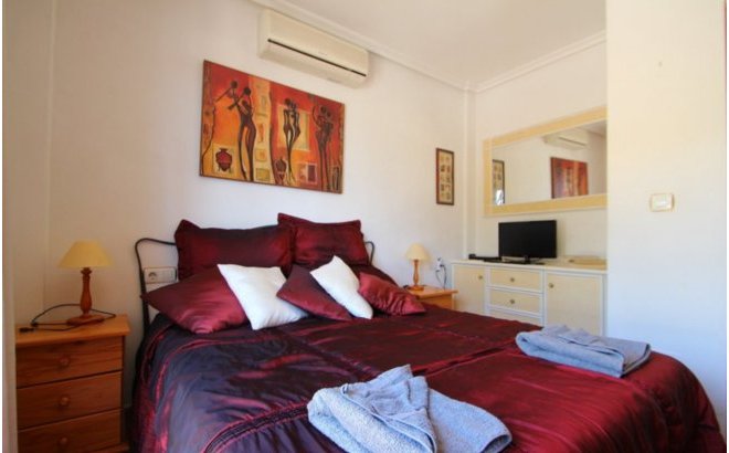 Resale - Villa -
Villamartin - Costa Blanca