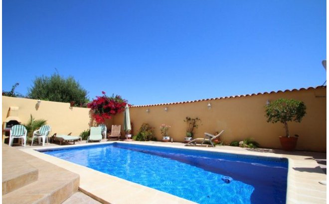 Resale - Villa -
Villamartin - Costa Blanca