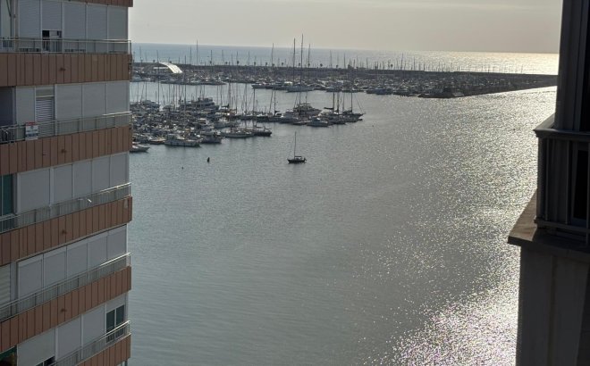 Resale - Penthouse -
Torrevieja - Acequion