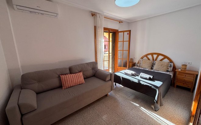 Resale - Apartment -
Torrevieja - Los Frutales