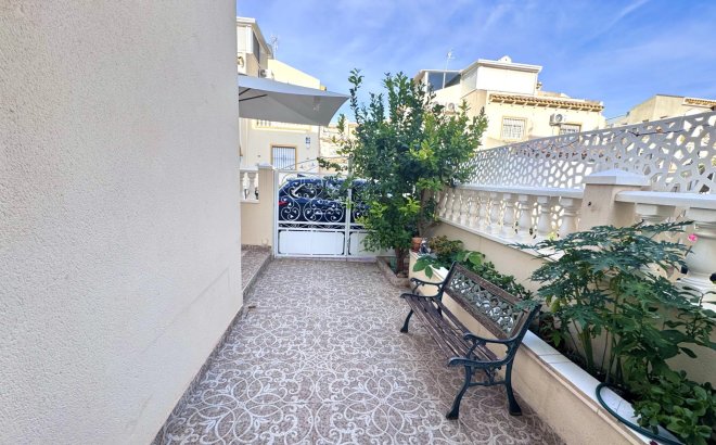 Resale - Town House -
Orihuela Costa - Playa Flamenca
