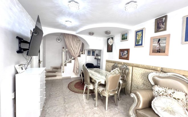 Resale - Town House -
Orihuela Costa - Playa Flamenca