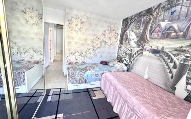 Resale - Town House -
Orihuela Costa - Playa Flamenca