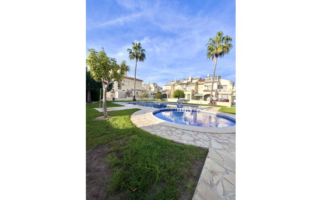 Resale - Town House -
Orihuela Costa - Playa Flamenca