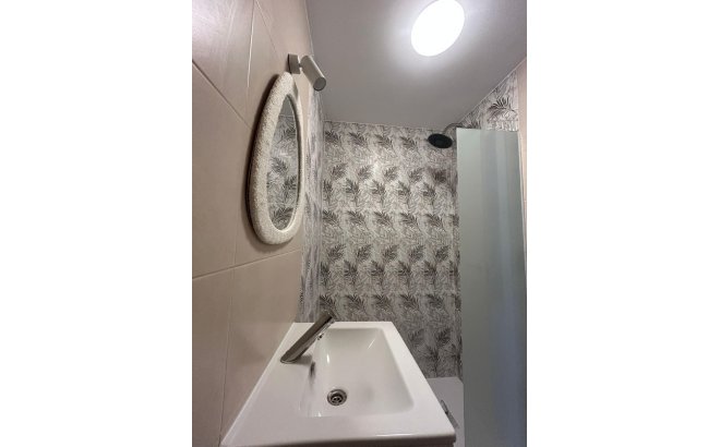 Revente - Appartement -
Torrevieja