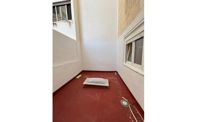 Revente - Appartement -
Torrevieja