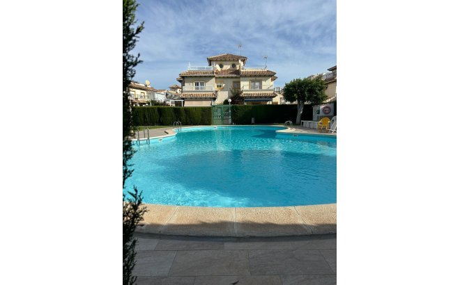 Resale - Dúplex -
Orihuela Costa - Punta Prima