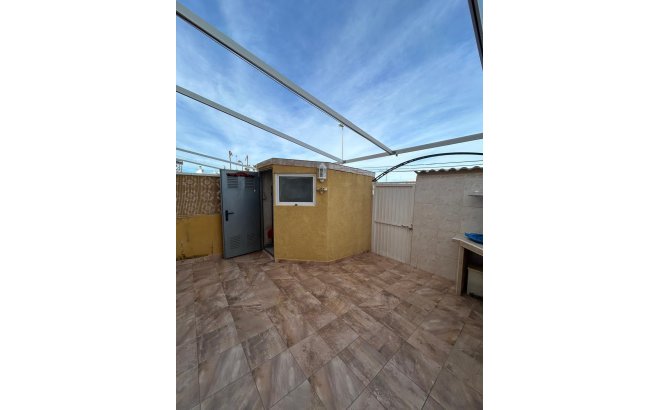 Resale - Dúplex -
Orihuela Costa - Punta Prima