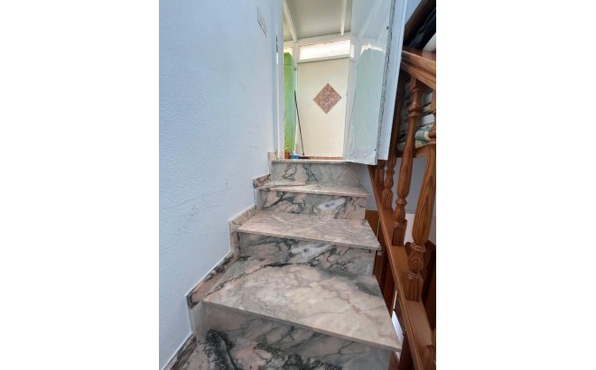 Resale - Dúplex -
Orihuela Costa - Punta Prima