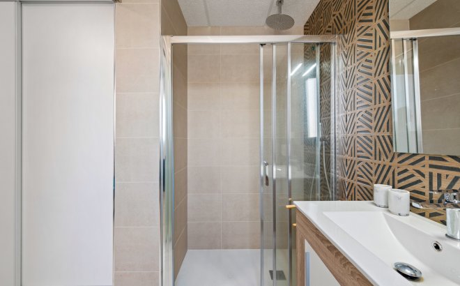 Resale - Apartment -
Villamartin - Costa Blanca