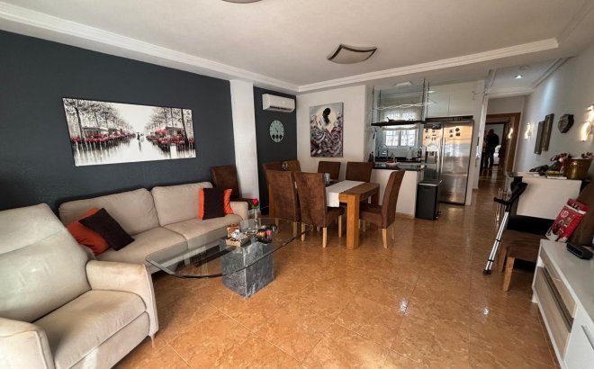 Herverkoop - Appartement -
Torrevieja