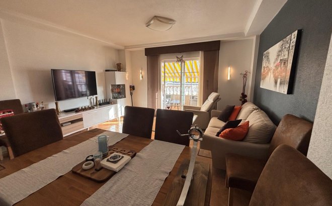 Herverkoop - Appartement -
Torrevieja