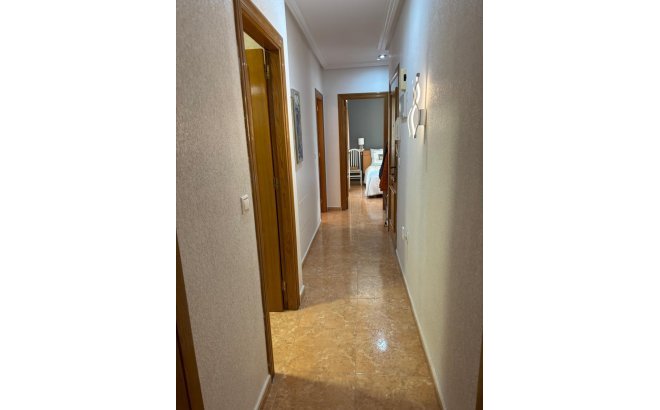 Herverkoop - Appartement -
Torrevieja