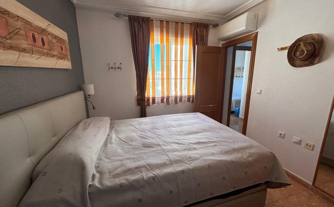 Herverkoop - Appartement -
Torrevieja