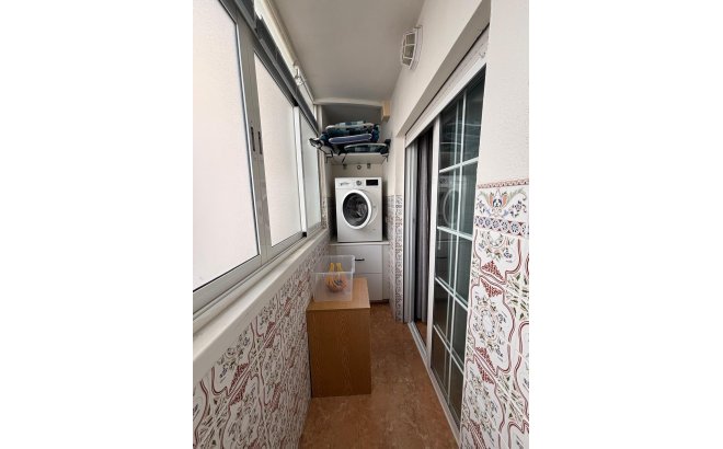 Herverkoop - Appartement -
Torrevieja