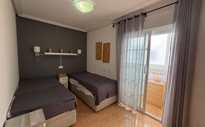 Herverkoop - Appartement -
Torrevieja